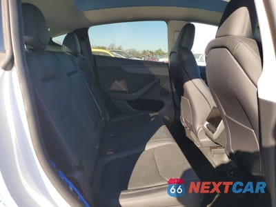 Zdjęcie 10 z 13 samochodu: 2026 TESLA MODEL Y VIN:7SAYGDED9TA500973 - miniatura
