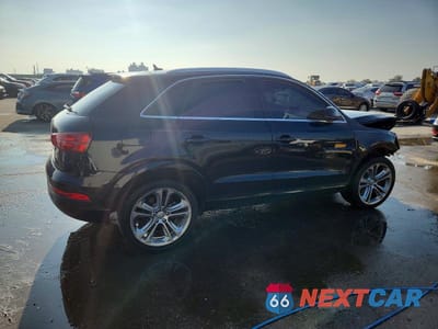 Trzecie zdjęcie samochodu z tyłu: 2016 AUDI Q3 PREMIUM PLUS VIN:WA1BFCFS4GR015683 - miniatura