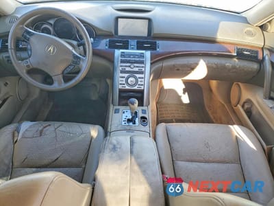 Zdjęcie 8 z 12 samochodu: 2006 ACURA RL VIN:JH4KB16546C011049 - miniatura