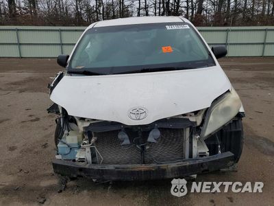 Piąte zdjęcie samochodu w środku: 2013 TOYOTA SIENNA VIN:5TDZK3DC8DS321195 - miniatura