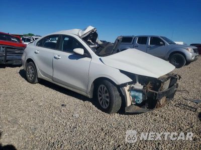 Czwarte zdjęcie samochodu z boku: 2024 KIA FORTE LX VIN:3KPF24ADXRE811581 - miniatura