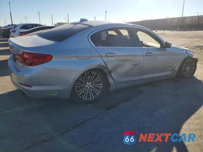 Trzecie zdjęcie samochodu z tyłu: 2020 BMW 530E VIN:WBAJA9C07LCD45109 - miniatura