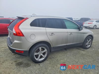 Trzecie zdjęcie samochodu z tyłu: 2013 VOLVO XC60 3.2 VIN:YV4952DL5D2444796 - miniatura