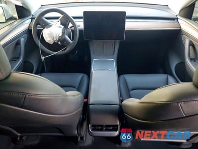 Zdjęcie 8 z 13 samochodu: 2024 TESLA MODEL Y VIN:7SAYGDED5RF120492 - miniatura