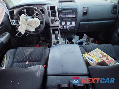 Zdjęcie 8 z 13 samochodu: 2008 TOYOTA TUNDRA DOUBLE CAB VIN:5TFBT54178X011452 - miniatura