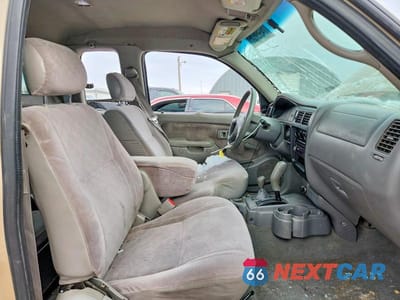 Zdjęcie 7 z 12 samochodu: 2001 TOYOTA TACOMA V6 VIN:5TEWN72N21Z783868 - miniatura