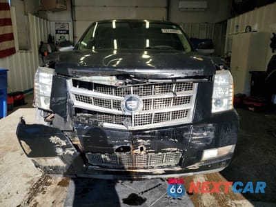Piąte zdjęcie samochodu w środku: 2008 CADILLAC ESCALADE ESV VIN:1GYFK46868R228501 - miniatura
