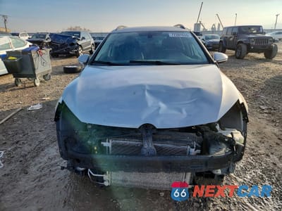 Piąte zdjęcie samochodu w środku: 2015 VOLKSWAGEN GOLF SPORTWAGEN TDI S VIN:3VWCA7AU3FM517560 - miniatura