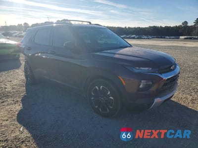 Czwarte zdjęcie samochodu z boku: 2023 CHEVROLET TRAILBLAZER LT VIN:KL79MPS21PB088233 - miniatura