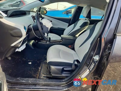 Zdjęcie 7 z 12 samochodu: 2019 TOYOTA PRIUS XLE AWD-E VIN:JTDL9RFU9K3012683 - miniatura