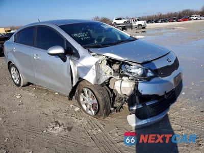 Czwarte zdjęcie samochodu z boku: 2017 KIA RIO LX VIN:KNADM4A35H6117990 - miniatura
