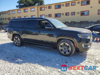 Czwarte zdjęcie samochodu z boku: 2024 JEEP WAGONEER L SERIES II VIN:1C4SJSBP8RS104961 - miniatura