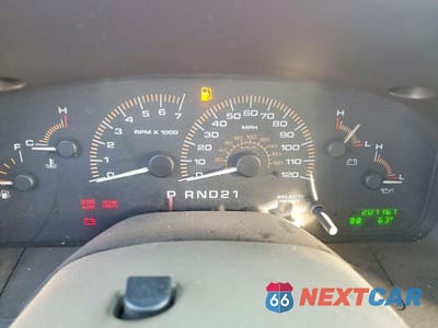 Zdjęcie 9 z 12 samochodu: 2003 FORD EXPEDITION XLT VIN:1FMRU15W03LB03013 - miniatura