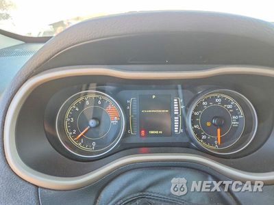 Zdjęcie 9 z 13 samochodu: 2018 JEEP CHEROKEE LATITUDE VIN:1C4PJMCX8JD609858 - miniatura