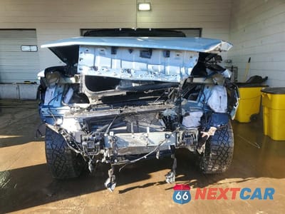 Piąte zdjęcie samochodu w środku: 2024 GMC HUMMER SUV 3X EXTREME OFF ROAD VIN:1GKB0SDC8RU109163 - miniatura