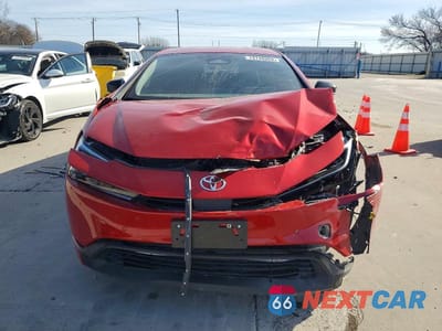 Piąte zdjęcie samochodu w środku: 2026 TOYOTA PRIUS LE VIN:JTDACAAU5T3066730 - miniatura