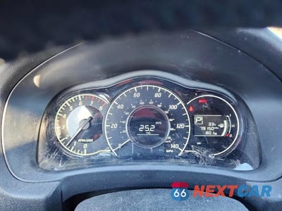 Zdjęcie 9 z 12 samochodu: 2015 NISS VERSA NOTE VIN:3N1CE2CP4FL423617 - miniatura