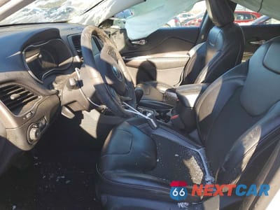 Zdjęcie 7 z 13 samochodu: 2019 JEEP CHEROKEE LATITUDE PLUS VIN:1C4PJLLX5KD272092 - miniatura
