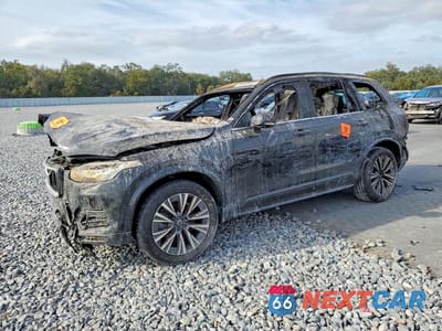 2022 VOLVO XC90 T5 MOMENTUM YV4102CK9N1825739 - główne zdjęcie licytacji z USA - miniatura