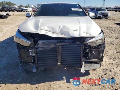 Piąte zdjęcie samochodu w środku: 2024 BMW 228I VIN:WBA53AK09R7R56532 - miniatura