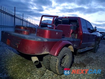 Trzecie zdjęcie samochodu z tyłu: 2018 CHEVROLET SILVERADO K3500 LTZ VIN:1GC5K0CY3JZ203446 - miniatura