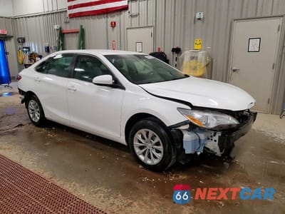 Czwarte zdjęcie samochodu z boku: 2017 TOYOTA CAMRY LE VIN:4T1BF1FK7HU785865 - miniatura