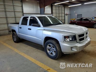 Czwarte zdjęcie samochodu z boku: 2011 DODGE DAKOTA SLT VIN:1D7RE3GK1BS606325 - miniatura