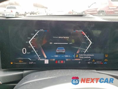 Zdjęcie 9 z 11 samochodu: 2023 BMW 330XI VIN:3MW89FF04P8D76636 - miniatura