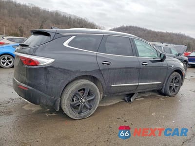 Trzecie zdjęcie samochodu z tyłu: 2023 BUICK ENCLAVE ESSENCE VIN:5GAERBKW5PJ267892 - miniatura