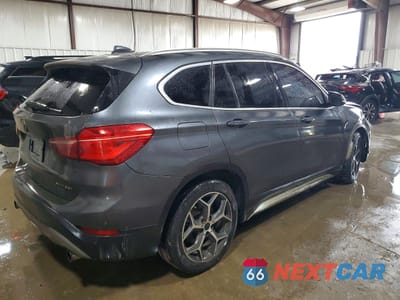 Trzecie zdjęcie samochodu z tyłu: 2019 BMW X1 XDRIVE28I VIN:WBXHT3C59K5L90477 - miniatura