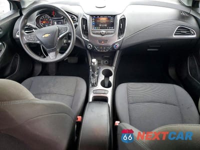 Zdjęcie 8 z 12 samochodu: 2019 CHEVROLET CRUZE LT VIN:1G1BE5SMXK7145184 - miniatura