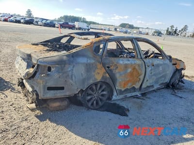 Trzecie zdjęcie samochodu z tyłu: 2018 KIA OPTIMA EX VIN:5XXGU4L3XJG202165 - miniatura