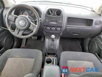 Zdjęcie 8 z 12 samochodu: 2011 JEEP COMPASS SPORT VIN:1J4NF1FB2BD257962 - miniatura