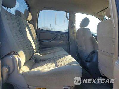Zdjęcie 10 z 11 samochodu: 2005 TOYOTA TUNDRA DOUBLE CAB SR5 VIN:5TBDT44125S489288 - miniatura