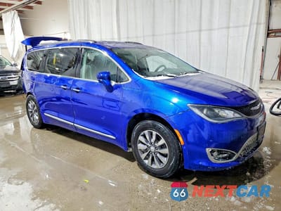 Czwarte zdjęcie samochodu z boku: 2019 CHRYSLER PACIFICA TOURING L PLUS VIN:2C4RC1EG5KR706030 - miniatura
