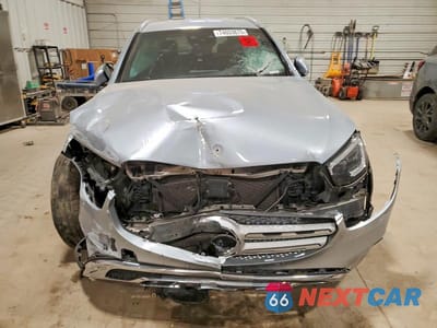 Piąte zdjęcie samochodu w środku: 2021 MERCEDES-BENZ GLC 300 4MATIC VIN:W1N0G8EB1MF974005 - miniatura