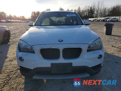 Piąte zdjęcie samochodu w środku: 2014 BMW X1 XDRIVE28I VIN:WBAVL1C50EVY17549 - miniatura