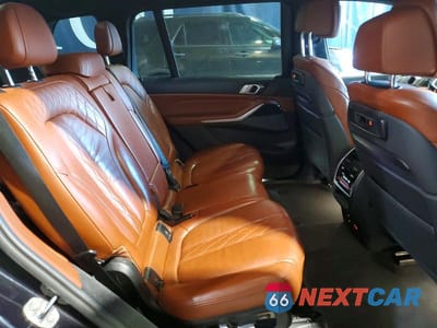 Zdjęcie 11 z 12 samochodu: 2019 BMW X7 XDRIVE50I VIN:5UXCX4C54KLB39669 - miniatura