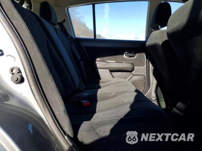 Zdjęcie 11 z 14 samochodu: 2011 NISSAN VERSA VIN:3N1BC1CP5BL386549 - miniatura