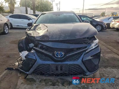 Piąte zdjęcie samochodu w środku: 2019 TOYOTA CAMRY HYBRID VIN:4T1B21HK6KU010635 - miniatura