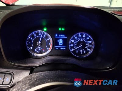 Zdjęcie 9 z 12 samochodu: 2021 HYUNDAI VENUE SE VIN:KMHRB8A31MU099334 - miniatura