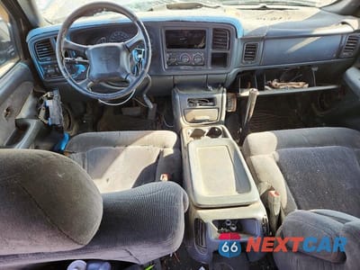 Zdjęcie 8 z 11 samochodu: 2001 CHEVROLET SILVERADO C2500 HEAVY DUTY VIN:1GCHC23G81F205062 - miniatura