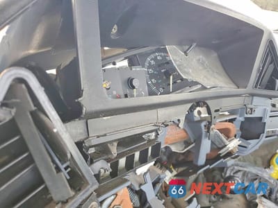 Zdjęcie 9 z 11 samochodu: 1990 FORD F150 VIN:1FTEF14Y4LNA86950 - miniatura