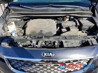 Zdjęcie 12 z 13 samochodu: 2020 KIA SEDONA EX VIN:KNDMC5C11L6595579 - miniatura