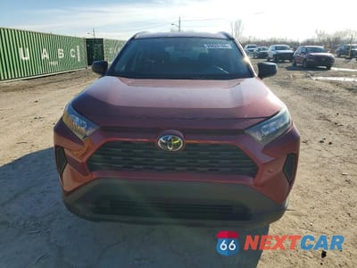 Piąte zdjęcie samochodu w środku: 2021 TOYOTA RAV4 LE VIN:2T3F1RFVXMW179972 - miniatura