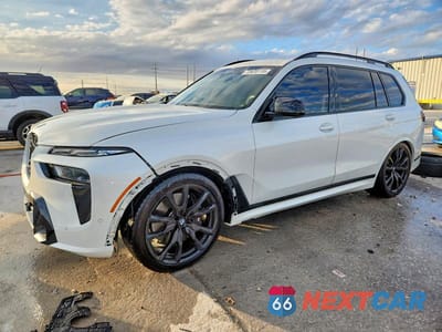 2025 BMW X7 M60I 5UX33EM02S9X10235 - główne zdjęcie licytacji z USA - miniatura