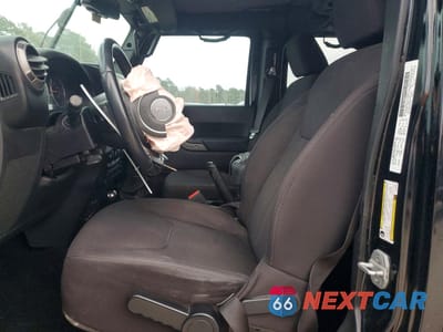 Zdjęcie 7 z 14 samochodu: 2013 JEEP WRANGLER UNLIMITED SPORT VIN:1C4BJWDGXDL590602 - miniatura