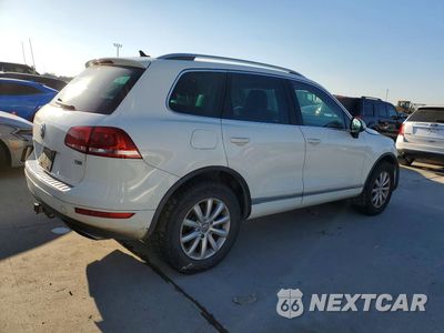 Trzecie zdjęcie samochodu z tyłu: 2011 VOLKSWAGEN TOUAREG V6 TDI VIN:WVGFK9BP3BD002898 - miniatura