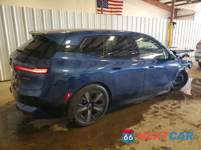 Trzecie zdjęcie samochodu z tyłu: 2025 BMW IX XDRIVE50 VIN:WB523CF00SCU53668 - miniatura
