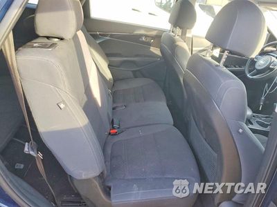 Zdjęcie 10 z 12 samochodu: 2018 KIA SORENTO LX VIN:5XYPGDA50JG399404 - miniatura